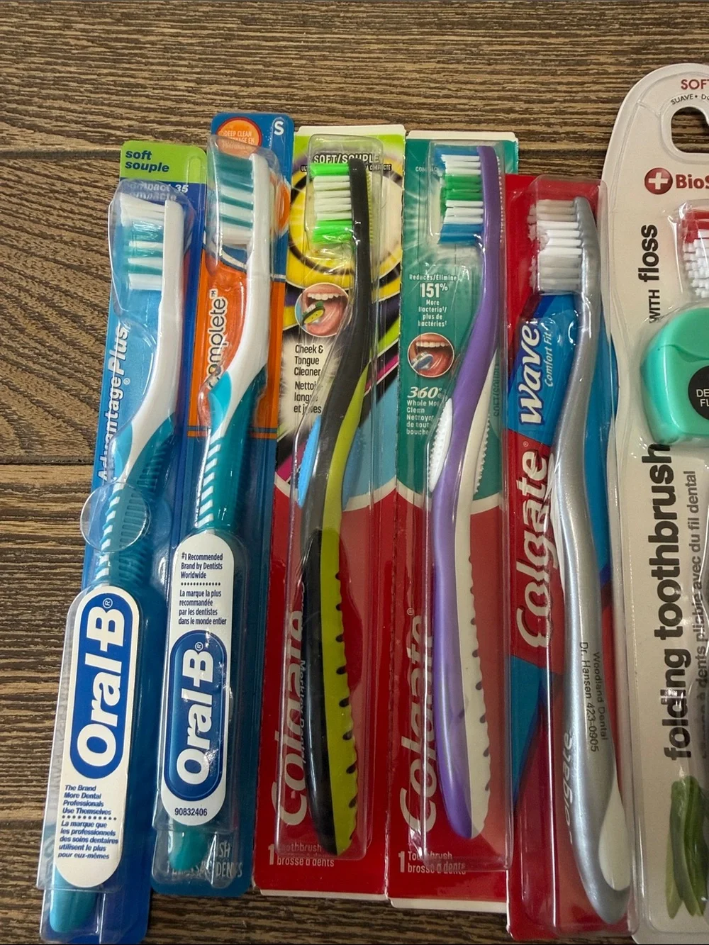 10 Oral-B and Colgate Assorted Brands Toothbrush Pack Soft Bristles Dentist